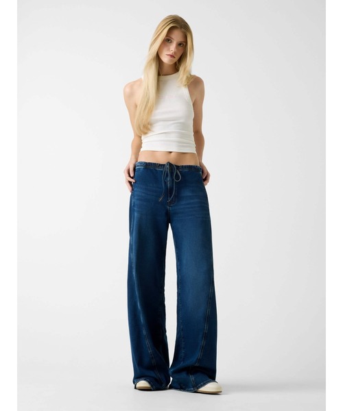 GUESS JEANS（ゲスジーンズ）の「GUESS JEANS Lr Jogger Twisted Extrawide デニムパンツ レディース（デニムパンツ・レディース・インディゴブルー・25inch/24inch/27inch/26inch/28inch）」の7枚目の写真