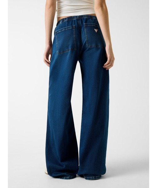 GUESS JEANS（ゲスジーンズ）の「GUESS JEANS Lr Jogger Twisted Extrawide デニムパンツ レディース（デニムパンツ・レディース・インディゴブルー・25inch/24inch/27inch/26inch/28inch）」の2枚目の写真