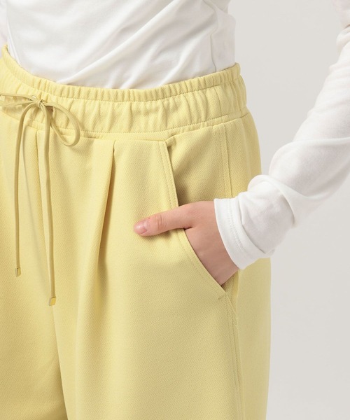 BAYFLOW（ベイフロー）の「[ストレッチ入り♪シワが目立ちにくい]ジョーゼットワイドパンツ（その他パンツ・レディース・ブラック/オフホワイト/イエロー・SMALL/MEDIUM）」の17枚目の写真