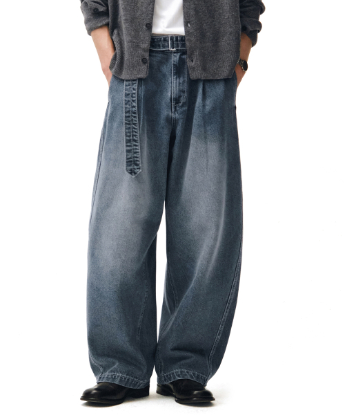 DECET(デケト)の「Belted Barrel Wide Leg Jeans DCPT072Blue(デニムパンツ・メンズ・その他・26/28/30/32/34)」の1枚目の写真