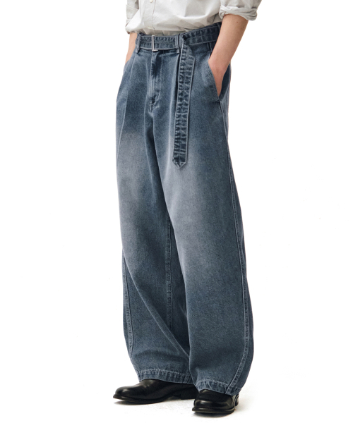 DECET(デケト)の「Belted Barrel Wide Leg Jeans DCPT072Blue(デニムパンツ・メンズ・その他・26/28/30/32/34)」の11枚目の写真