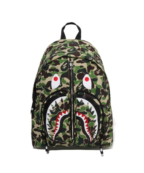A BATHING APE(アベイシングエイプ)の「ABC CAMO SHARK DAYPACK(バックパック/リュック・メンズ・ブルー/ピンク/グリーン・FREE)」の4枚目の写真