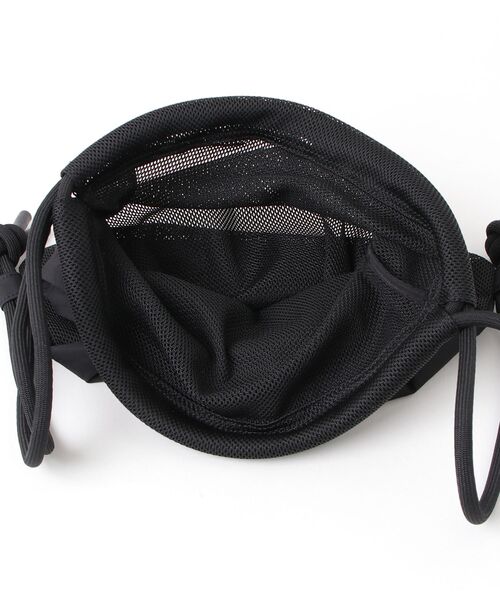 KEEN（キーン）の「MESH NYLON KNAPSACK / メッシュ ナイロン ナップサック（バックパック/リュック・メンズ・ブラック・OS）」の4枚目の写真