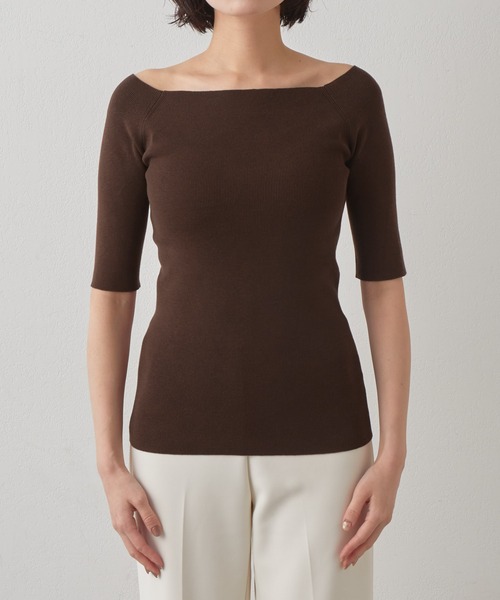 THE PAUSE（ザ ポーズ）の「【THE PAUSE】オフショルハーフスリーブプルオーバー（ニット/セーター・レディース・ブラウン/チャコールグレー/ブラック・FREE）」の4枚目の写真