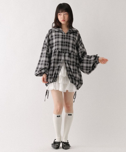 Heather(ヘザー)の「コットンレースフリルミニスカート 666420(スカート・レディース・アイボリー/ブラック・FREE)」の4枚目の写真