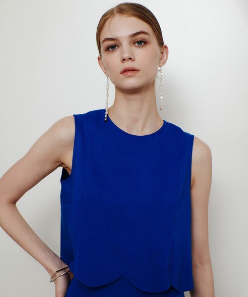 LOULOU WILLOUGHBY(ルルウィルビー)の「【LOULOU WILLOUGHBY】コットンリネンスカラップヘムブラウス(シャツ/ブラウス・レディース・ブルー/ブラック・2)」の2枚目の写真
