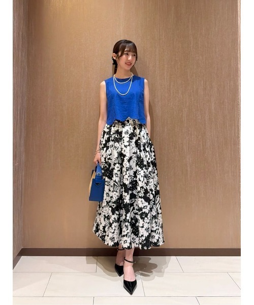LOULOU WILLOUGHBY(ルルウィルビー)の「【LOULOU WILLOUGHBY】コットンリネンスカラップヘムブラウス(シャツ/ブラウス・レディース・ブルー/ブラック・2)」の5枚目の写真