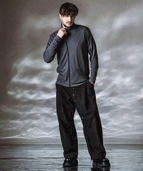 NO ID.(ノーアイディ)の「【NO ID.】Asymmetry ZIP Cardigan / アシンメトリージップカーディガン(カーディガン/ボレロ・メンズ・グレー/ホワイト/ブラック・ONE SIZE)」の5枚目の写真