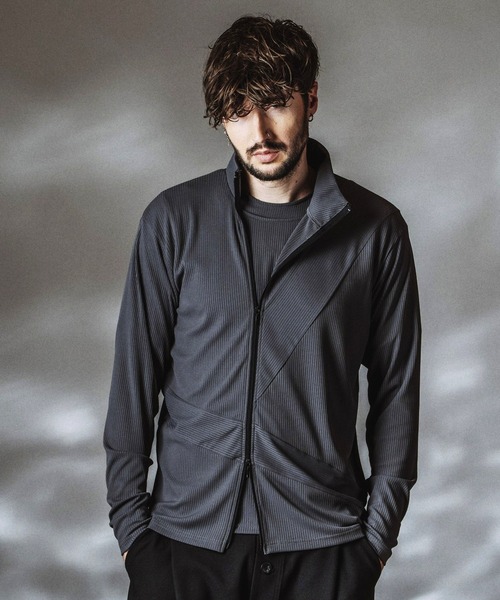 NO ID.(ノーアイディ)の「【NO ID.】Asymmetry ZIP Cardigan / アシンメトリージップカーディガン(カーディガン/ボレロ・メンズ・グレー/ホワイト/ブラック・ONE SIZE)」の9枚目の写真