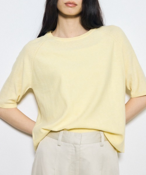 AZUL by moussy(アズールバイマウジー)の「カシミヤミックスハーフスリーブニット(ニット/セーター・レディース・ブラック/ブラック系その他/ライトイエロー/オフホワイト・SMALL/MEDIUM)」の4枚目の写真
