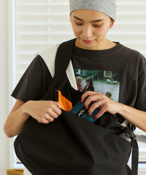 COBMASTER(コブマスター)の「Cobmaster × FREAK'S STORE/コブマスター × フリークスストア 別注GIMMICK SHOULDER BAG(ショルダーバッグ・メンズ・ブラック・ONE SIZE)」の10枚目の写真