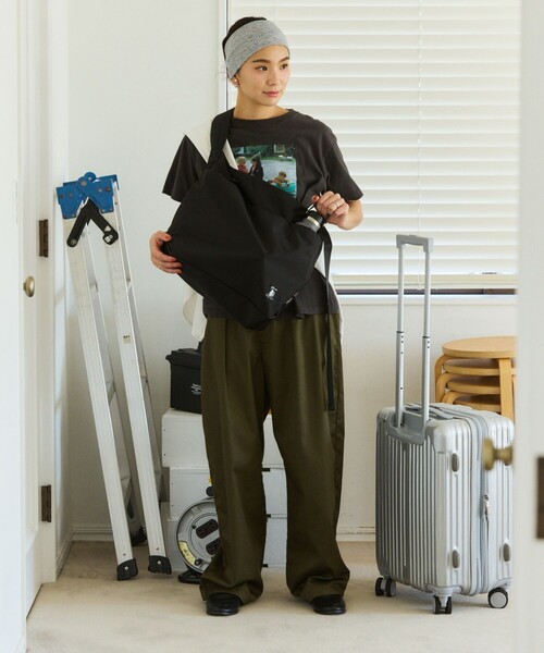 COBMASTER(コブマスター)の「Cobmaster × FREAK'S STORE/コブマスター × フリークスストア 別注GIMMICK SHOULDER BAG(ショルダーバッグ・メンズ・ブラック・ONE SIZE)」の18枚目の写真