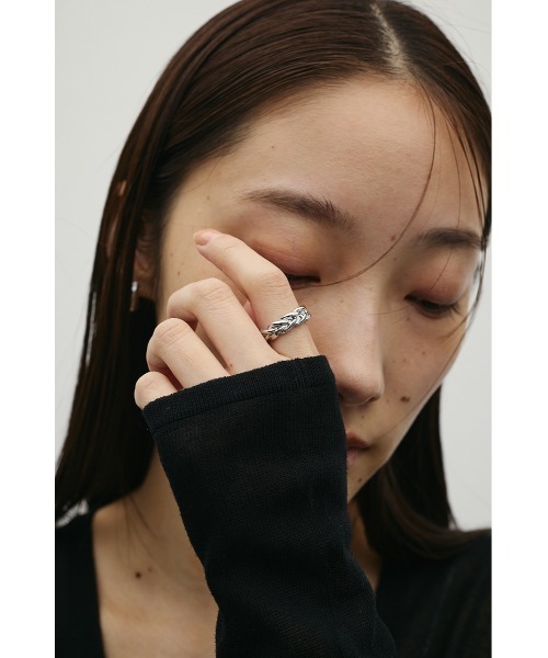 STYLEMIXER（スタイルミキサー）の「ツイストデザインリング（リング・レディース・ゴールド/シルバー・FREE）」の2枚目の写真