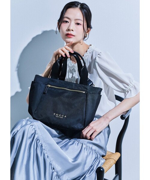 TOCCA（トッカ）の「CHARMING DAISY ブラウス（シャツ/ブラウス・レディース・アイボリー系/スカイブルー系/ネイビー系・0/4）」の5枚目の写真