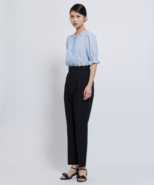 TOCCA（トッカ）の「CHARMING DAISY ブラウス（シャツ/ブラウス・レディース・アイボリー系/スカイブルー系/ネイビー系・0/4）」の8枚目の写真