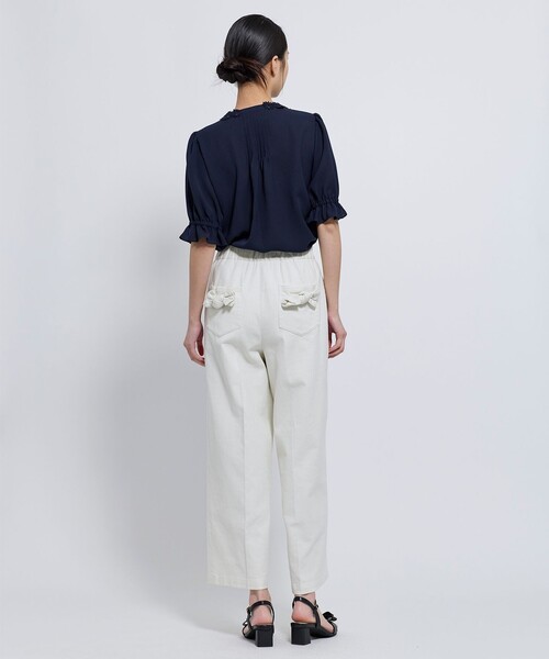 TOCCA（トッカ）の「CHARMING DAISY ブラウス（シャツ/ブラウス・レディース・アイボリー系/スカイブルー系/ネイビー系・0/4）」の12枚目の写真