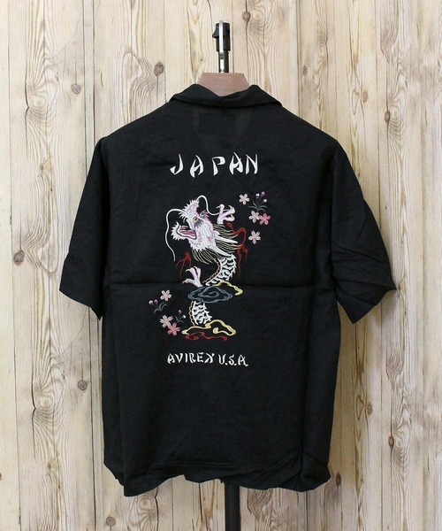 AVIREX(アヴィレックス)の「SOUVENIR S/S SHIRT”DRAGON &CHERRY BLOSSOMS'(シャツ/ブラウス・メンズ・ネイビー/ブラック/アイボリー・XXL/XL/L/M)」の9枚目の写真