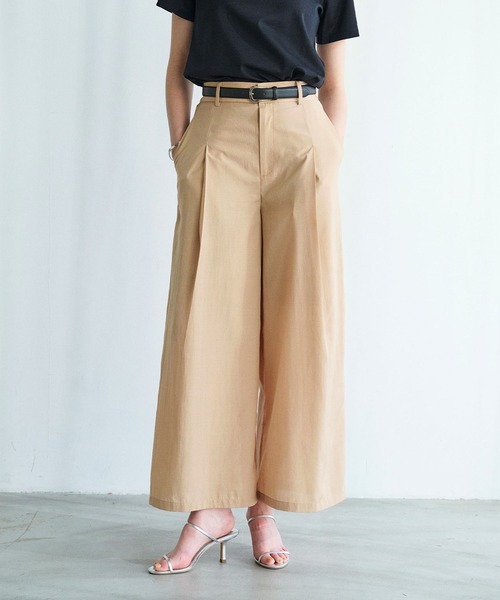 N.O.R.C(ノーク)の「ブライトローン撥水フレアパンツ【AIRY MOTION】(スラックス・レディース・ベージュ/ネイビー・S/M)」の12枚目の写真