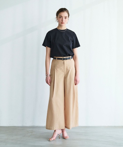 N.O.R.C(ノーク)の「ブライトローン撥水フレアパンツ【AIRY MOTION】(スラックス・レディース・ベージュ/ネイビー・S/M)」の14枚目の写真