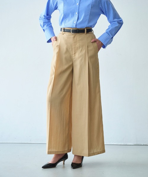 N.O.R.C(ノーク)の「ブライトローン撥水フレアパンツ【AIRY MOTION】(スラックス・レディース・ベージュ/ネイビー・S/M)」の16枚目の写真