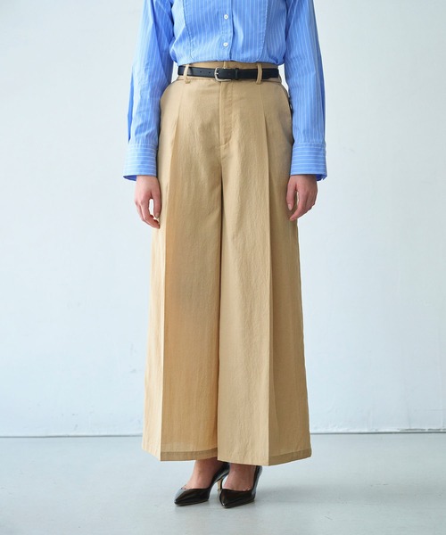 N.O.R.C(ノーク)の「ブライトローン撥水フレアパンツ【AIRY MOTION】(スラックス・レディース・ベージュ/ネイビー・S/M)」の18枚目の写真