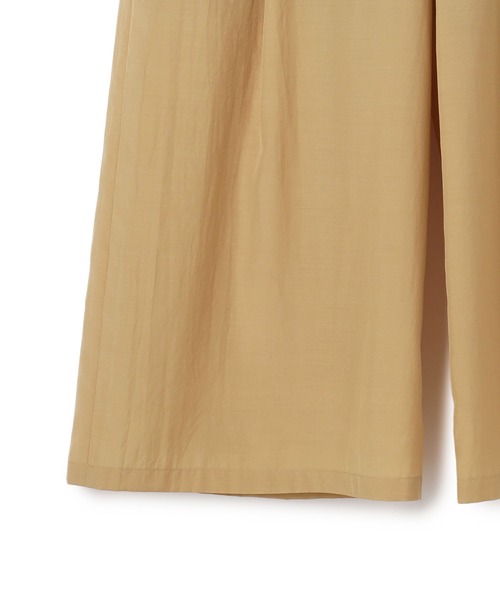 N.O.R.C(ノーク)の「ブライトローン撥水フレアパンツ【AIRY MOTION】(スラックス・レディース・ベージュ/ネイビー・S/M)」の10枚目の写真