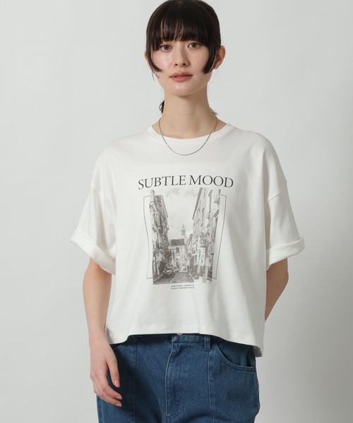 LAKOLE(ラコレ)の「アソートフォトプリントT / 660025(Tシャツ/カットソー・レディース・ホワイト/ブラウン/オフホワイト/チャコール・FREE)」の1枚目の写真