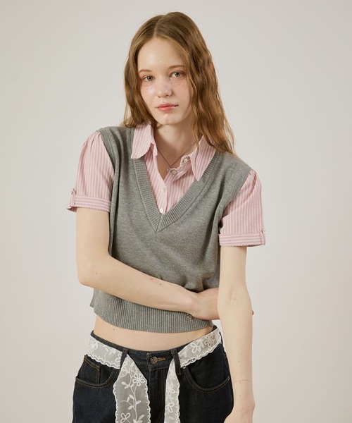 hazyl(ヘイジル)の「Vest layered top/ベストレイヤードトップス(シャツ/ブラウス・レディース・ネイビー/グレー・フリー)」の4枚目の写真