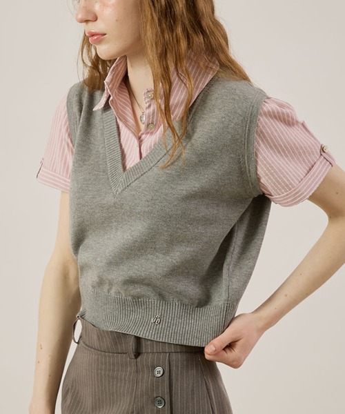 hazyl(ヘイジル)の「Vest layered top/ベストレイヤードトップス(シャツ/ブラウス・レディース・ネイビー/グレー・フリー)」の8枚目の写真