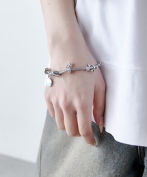 Lui's（ルイス）の「チャーム付きブレスレット（ブレスレット）」