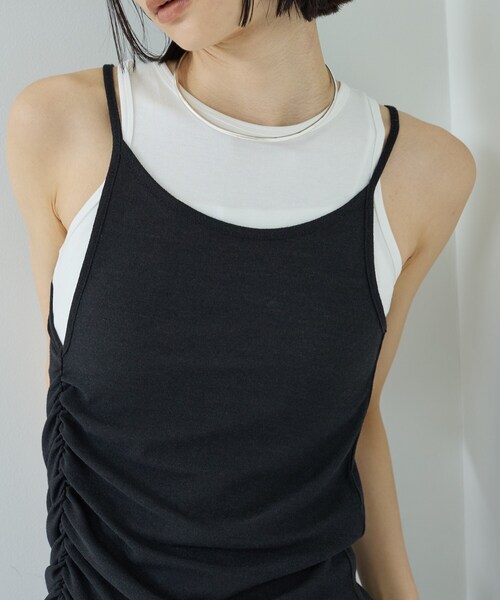 GALLEST（ギャレスト）の「シャーリングレイヤータンク（Tシャツ/カットソー・レディース・ダークグレー/アイボリー/ブラック・38）」の11枚目の写真