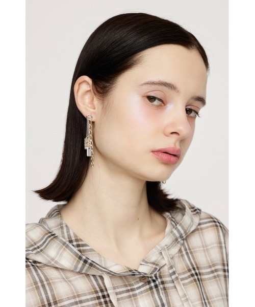 SLY（スライ）の「MANY CHARM CHAIN P/EARRING メニーチャームチェーンピアス（ピアス（両耳用）・レディース・マルチ・FREE）」の7枚目の写真