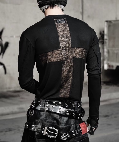 RICH(リッチ)の「【RICH】Riveted Cross Slim Longsleeve / 【リッチ】シースルークロス長袖Tシャツ(Tシャツ/カットソー・メンズ・ブラック・02/01)」の10枚目の写真