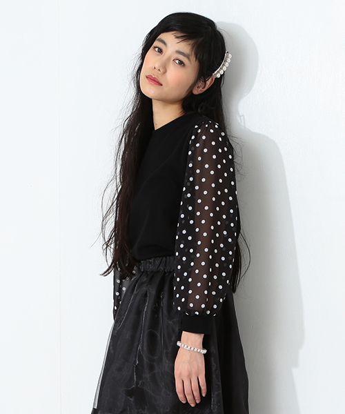 CAROLINA GLASER(カロリナ グレイサー)の「CAROLINA GLASER / ドットシフォン袖 プルオーバー(その他トップス・レディース・オフホワイト/ブラック・ONE SIZE)」の12枚目の写真