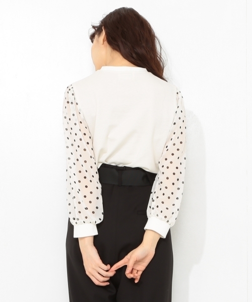 CAROLINA GLASER(カロリナ グレイサー)の「CAROLINA GLASER / ドットシフォン袖 プルオーバー(その他トップス・レディース・オフホワイト/ブラック・ONE SIZE)」の21枚目の写真