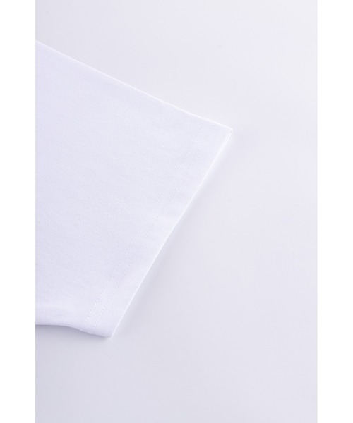 SUPPLIER(サプライヤー)の「Tシャツ|Cross Tee White & Blue (Slim Silhouette)|SUPPLIER(Tシャツ/カットソー・メンズ・ホワイト・SMALL/MEDIUM/LARGE/X-LARGE/XX-LARGE)」の6枚目の写真