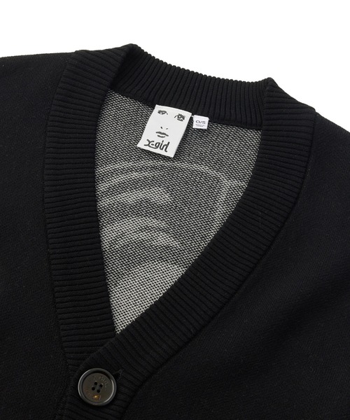 X-girl(エックスガール)の「FACE BACK JACQUARD KNIT CARDIGAN(カーディガン/ボレロ・レディース・ネイビー/ブラック/オリーブ・ONE SIZE)」の5枚目の写真