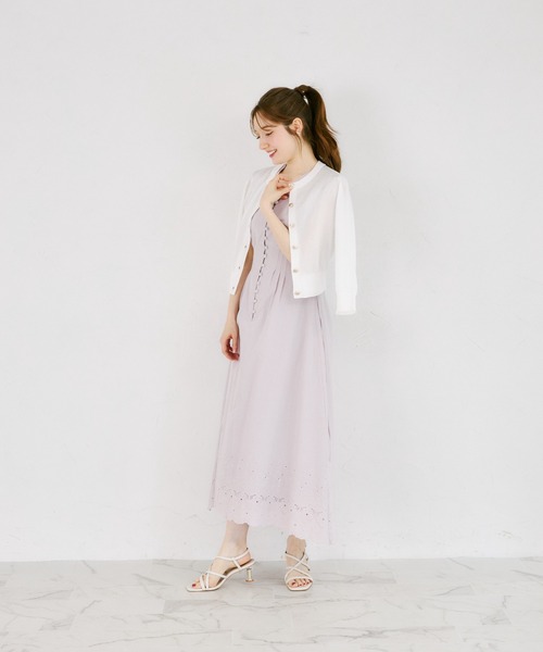 tocco closet(トッコ クローゼット)の「ゴールド釦ラメシアーニットカーディガン(カーディガン/ボレロ・レディース・ピンク/オフホワイト/グレイッシュブルー・M)」の5枚目の写真