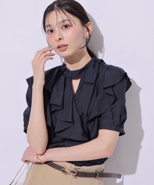 Apuweiser-riche(アプワイザーリッシェ)の「サイドラッフルリボンブラウス(シャツ/ブラウス・レディース・オフホワイト/ピンク/ネイビー・1/2)」の4枚目の写真