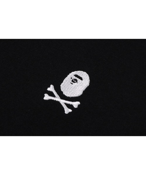 A BATHING APE(アベイシングエイプ)の「COLOR APE CROSSBONE ONE POINT TEE(Tシャツ/カットソー・メンズ・ブラック/ブルー/ピンク/ホワイト・LARGE/MEDIUM/X-LARGE/SMALL/XX-LARGE)」の6枚目の写真