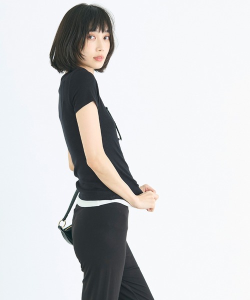 coca(coca)(コカ)の「とろみUネックリブTシャツ(Tシャツ/カットソー・レディース・ブラウン/グレー/ブラック/チャコール・L/M/S)」の7枚目の写真