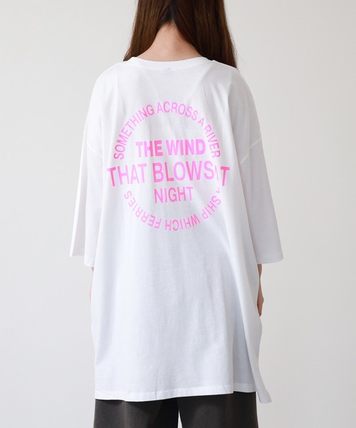 atONE(アットワン)の「ロゴ刺繍バックロゴプリントオーバーサイズTシャツ 半袖(Tシャツ/カットソー・レディース・ブラック/オフホワイト・M)」の8枚目の写真