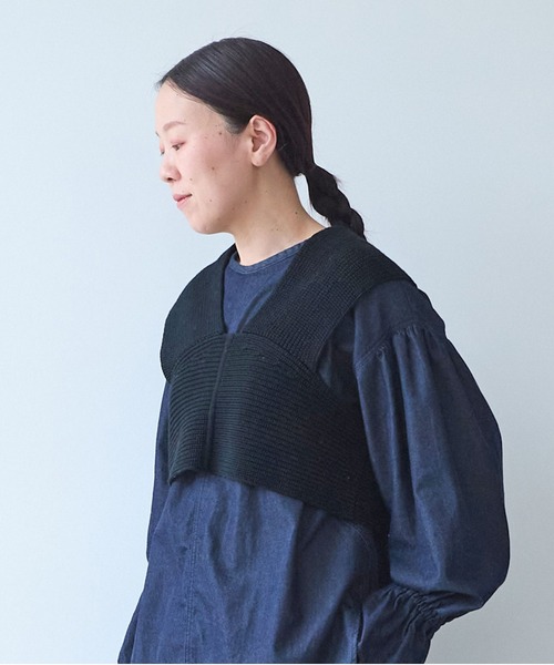 yuni(ユニ )の「Cotton back cross Knit-Vest(ベスト・レディース・ホワイト/ブラック・FREE)」の7枚目の写真