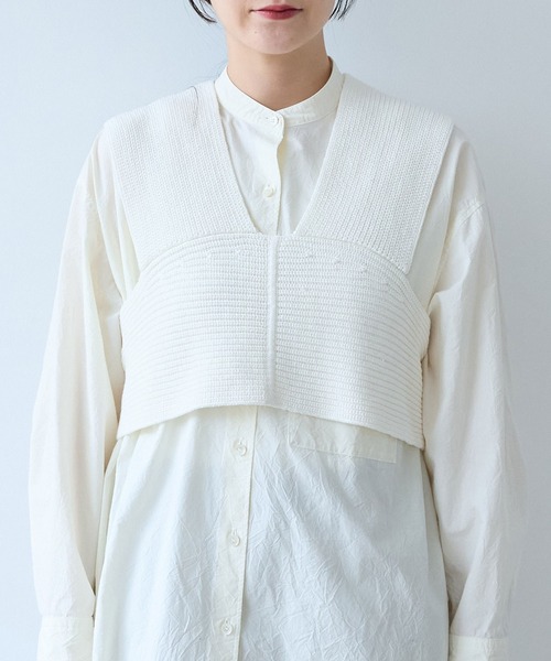 yuni(ユニ )の「Cotton back cross Knit-Vest(ベスト・レディース・ホワイト/ブラック・FREE)」の22枚目の写真