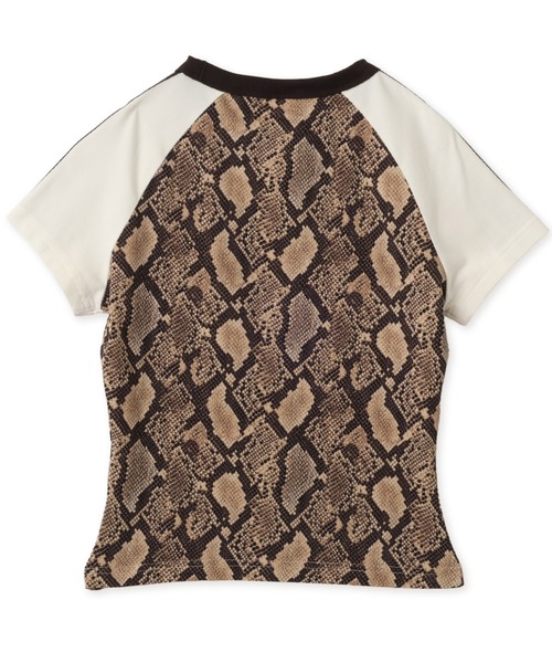 adidas(アディダス)の「adidas SNAKE PRINT CALI TEE / アディダス スネーク プリント カリ Tシャツ(Tシャツ/カットソー・レディース・ベージュ・S/M/L)」の7枚目の写真