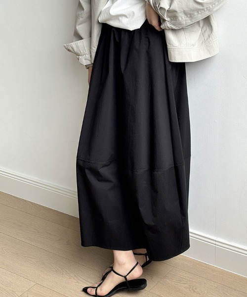 Flugge(フラッジー)の「きれいめフレアロングスカート(スカート・レディース・ホワイト/ブラック・LARGE/MEDIUM)」の10枚目の写真