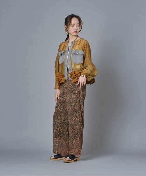 terrace(テラス)の「デニム切替フリルヘムシアーブルゾン(デニムジャケット・レディース・黄土色系/ネイビー・FREE)」の17枚目の写真
