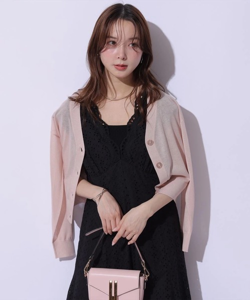 Mystrada(マイストラーダ)の「Vネックシアーカーデ(ニット/セーター・レディース・ブルー/ブラック/ホワイト/ピンクベージュ・38)」の10枚目の写真