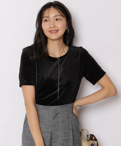 JUSGLITTY(ジャスグリッティー)の「ベロアTシャツ(Tシャツ/カットソー・レディース・ブラック/オフホワイト/ブラウン・2)」の5枚目の写真