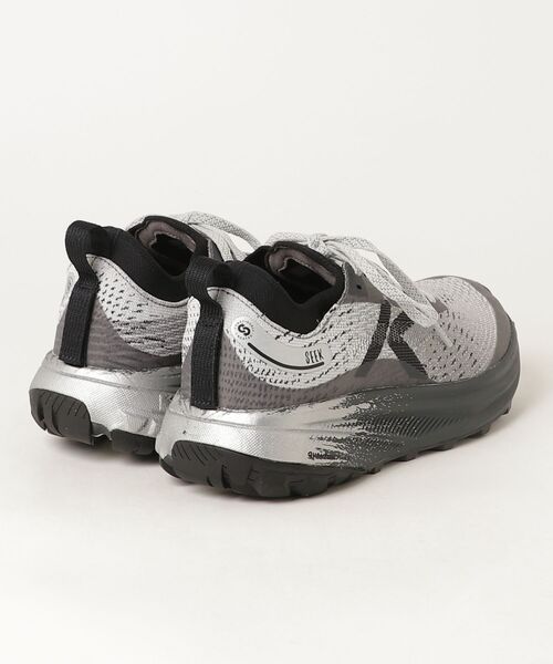 KEEN(キーン)の「【New color】SEEK / シーク / メンズ シューズ(スニーカー・メンズ・グレー・30cm/29cm/25.5cm/25cm/28.5cm/28cm/27.5cm/27cm/26.5cm/26cm)」の2枚目の写真